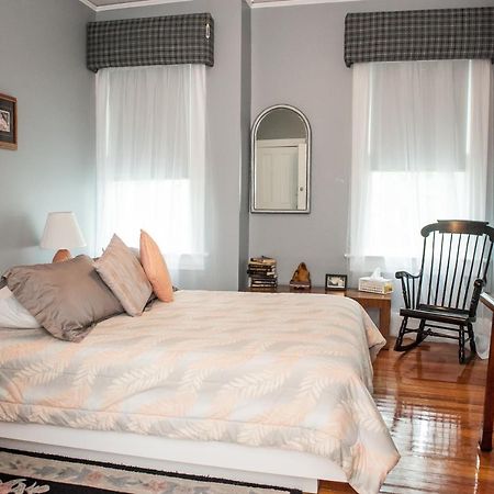 Cedars & Beeches Bed & Breakfast Long Branch Dış mekan fotoğraf