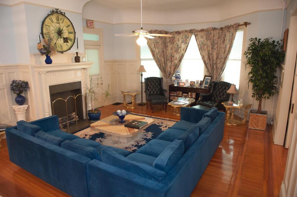 Cedars & Beeches Bed & Breakfast Long Branch Dış mekan fotoğraf