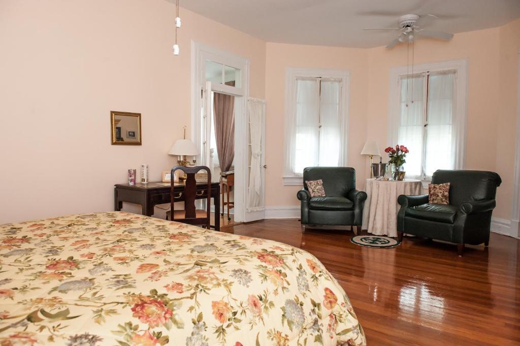 Cedars & Beeches Bed & Breakfast Long Branch Oda fotoğraf