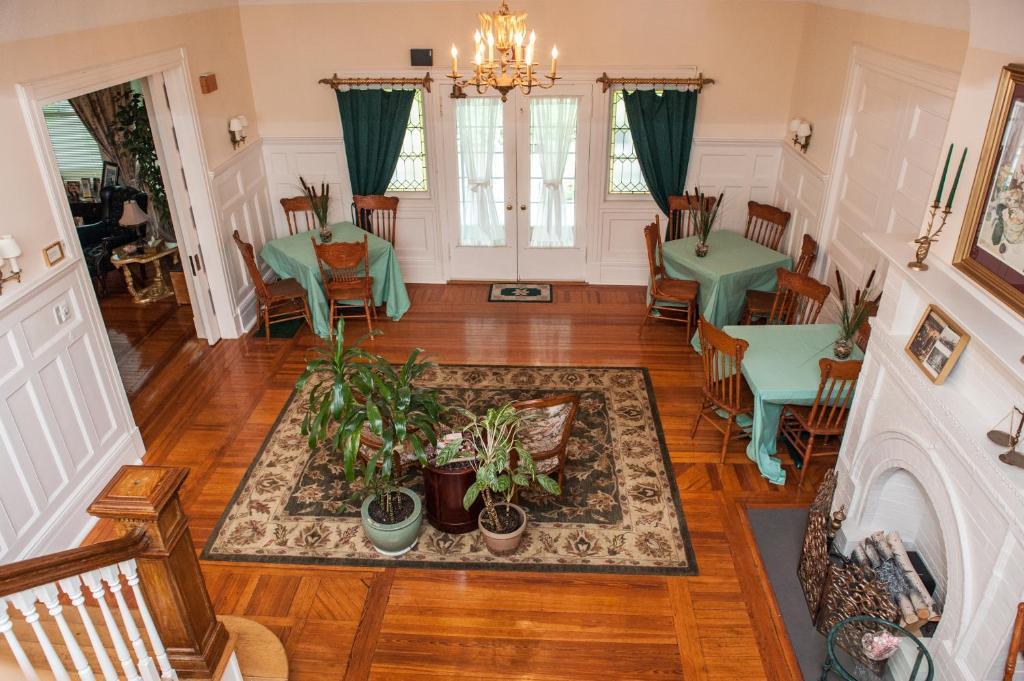 Cedars & Beeches Bed & Breakfast Long Branch Dış mekan fotoğraf