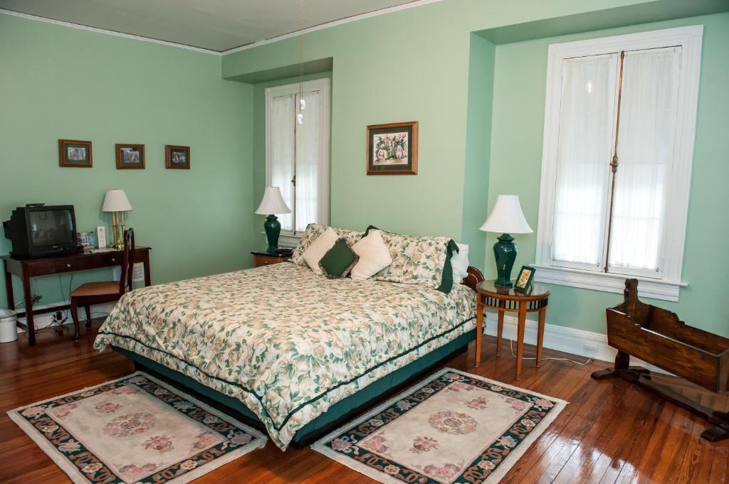 Cedars & Beeches Bed & Breakfast Long Branch Dış mekan fotoğraf