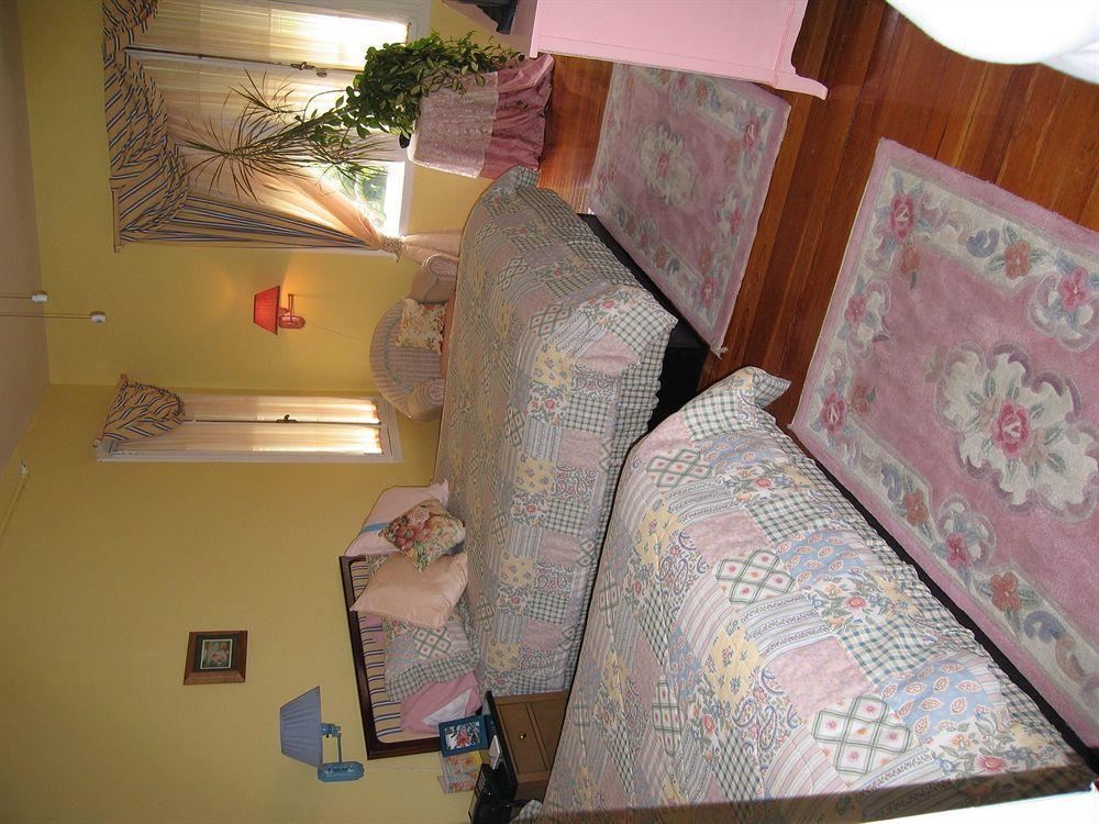 Cedars & Beeches Bed & Breakfast Long Branch Dış mekan fotoğraf
