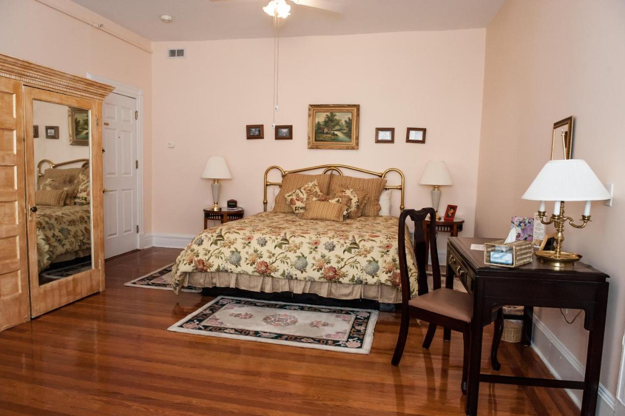 Cedars & Beeches Bed & Breakfast Long Branch Dış mekan fotoğraf