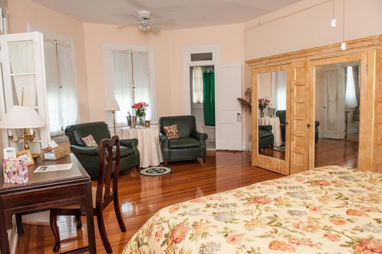 Cedars & Beeches Bed & Breakfast Long Branch Dış mekan fotoğraf